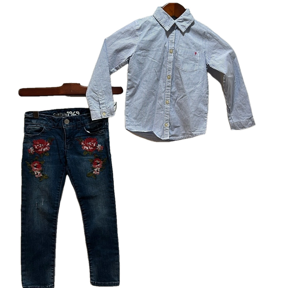 GAP kids & Carter’s blue flower set size 5 GUC